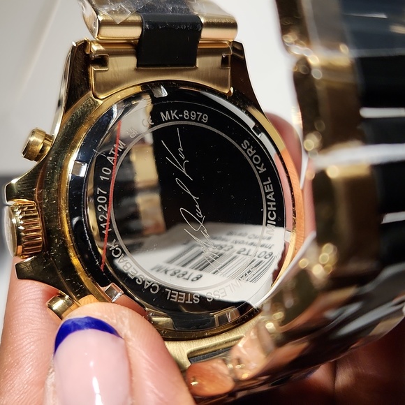 Michael Kors Everest Chronograph Two-Tone Goldtone Stainless Steel & Silicone - Picture 8 of 9